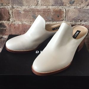 DKNY Times Mule 8.5 (runs more like an 8)